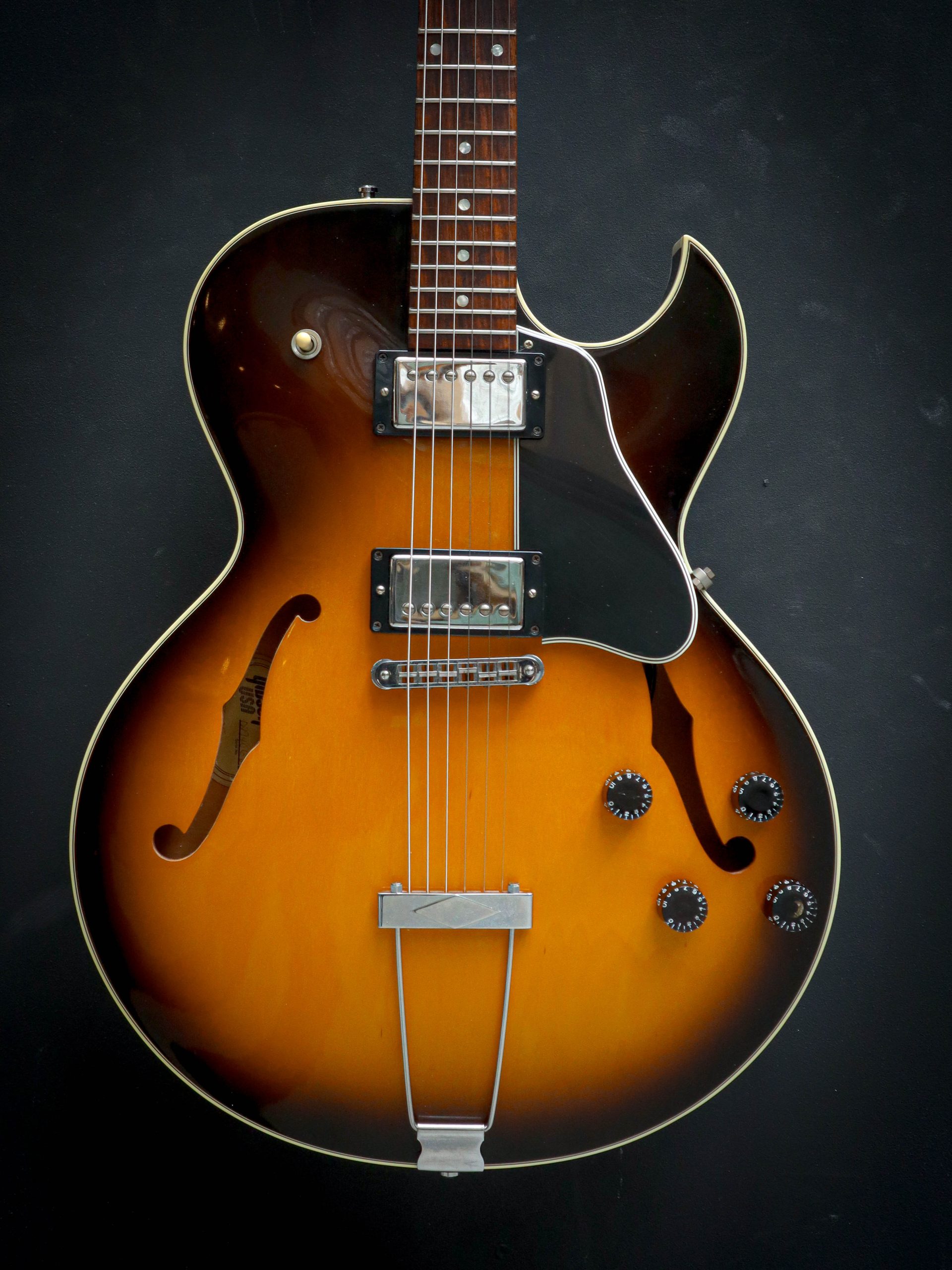 Gibson ES-135 Memphis Limited Edition 2000 - Image 3