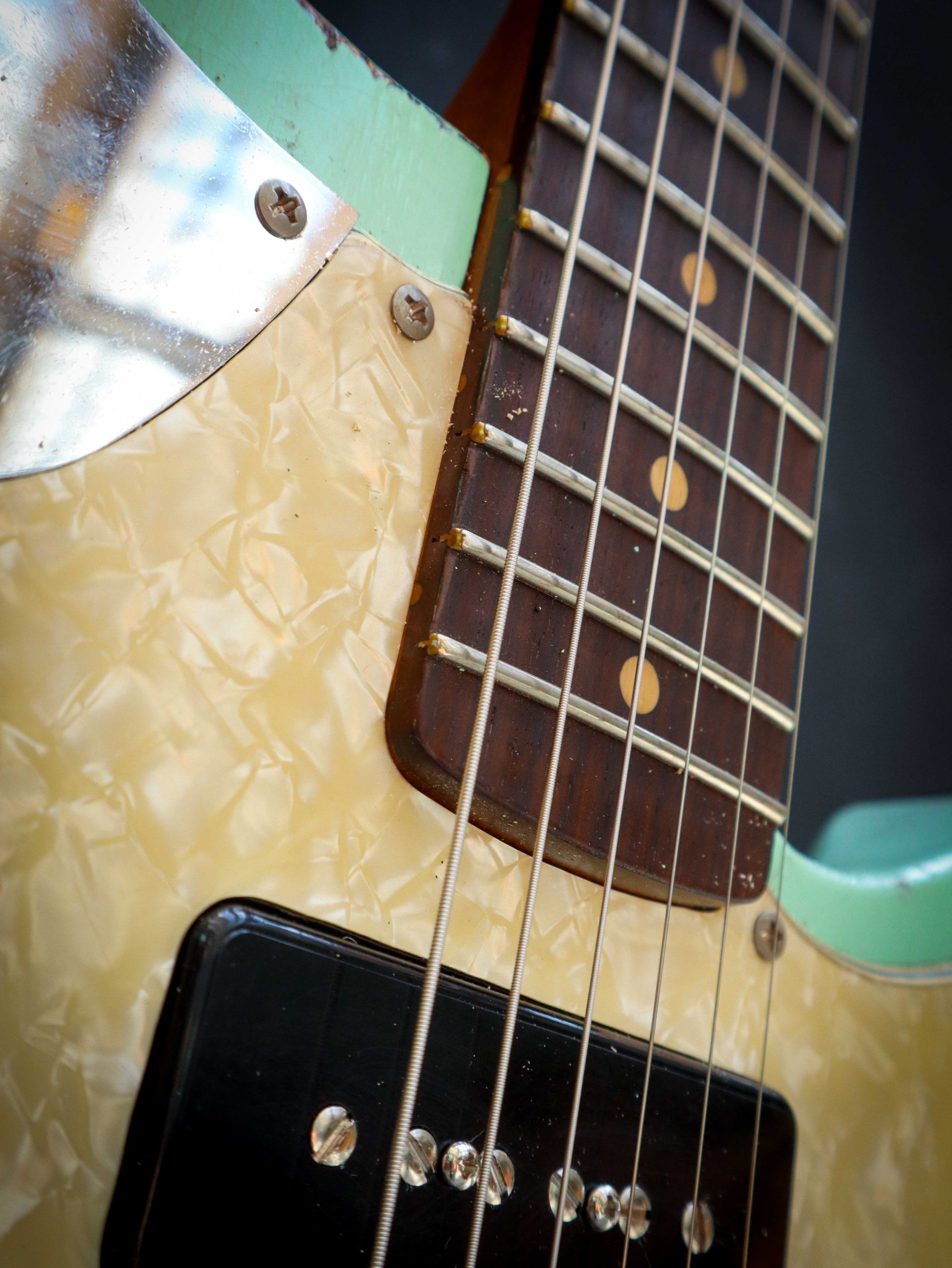 Kauffmann Cozy JM Surf Green over Three Tone Sunburst - Image 7