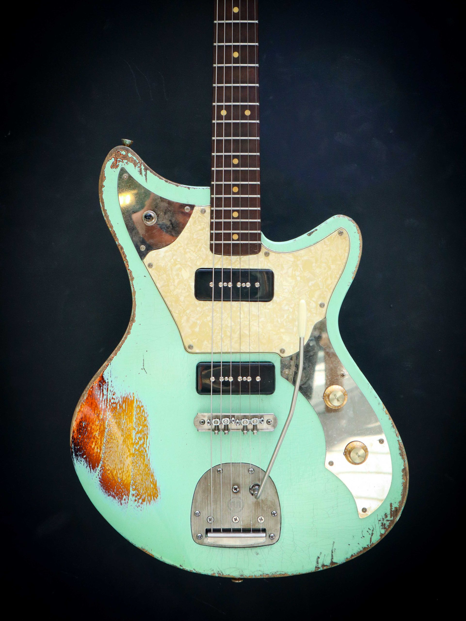 Kauffmann Cozy JM Surf Green over Three Tone Sunburst - Image 3