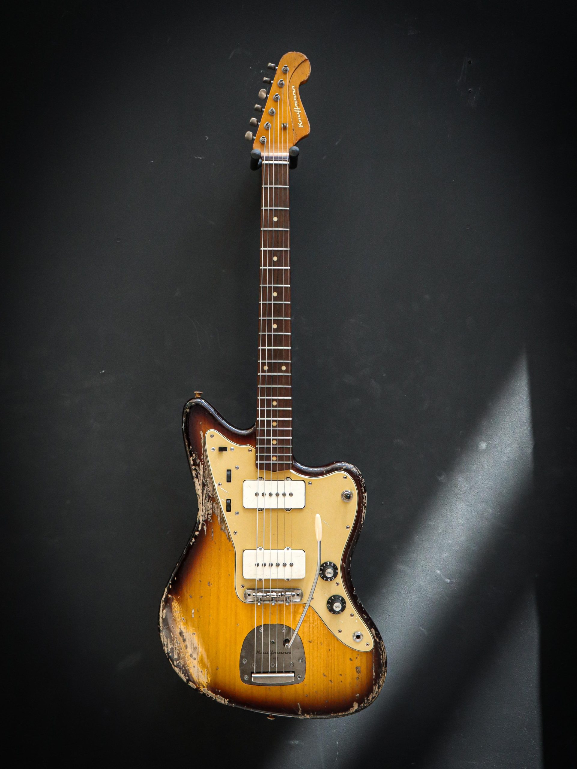 Kauffmann '63 JM Two Tone Sunburst - Image 2