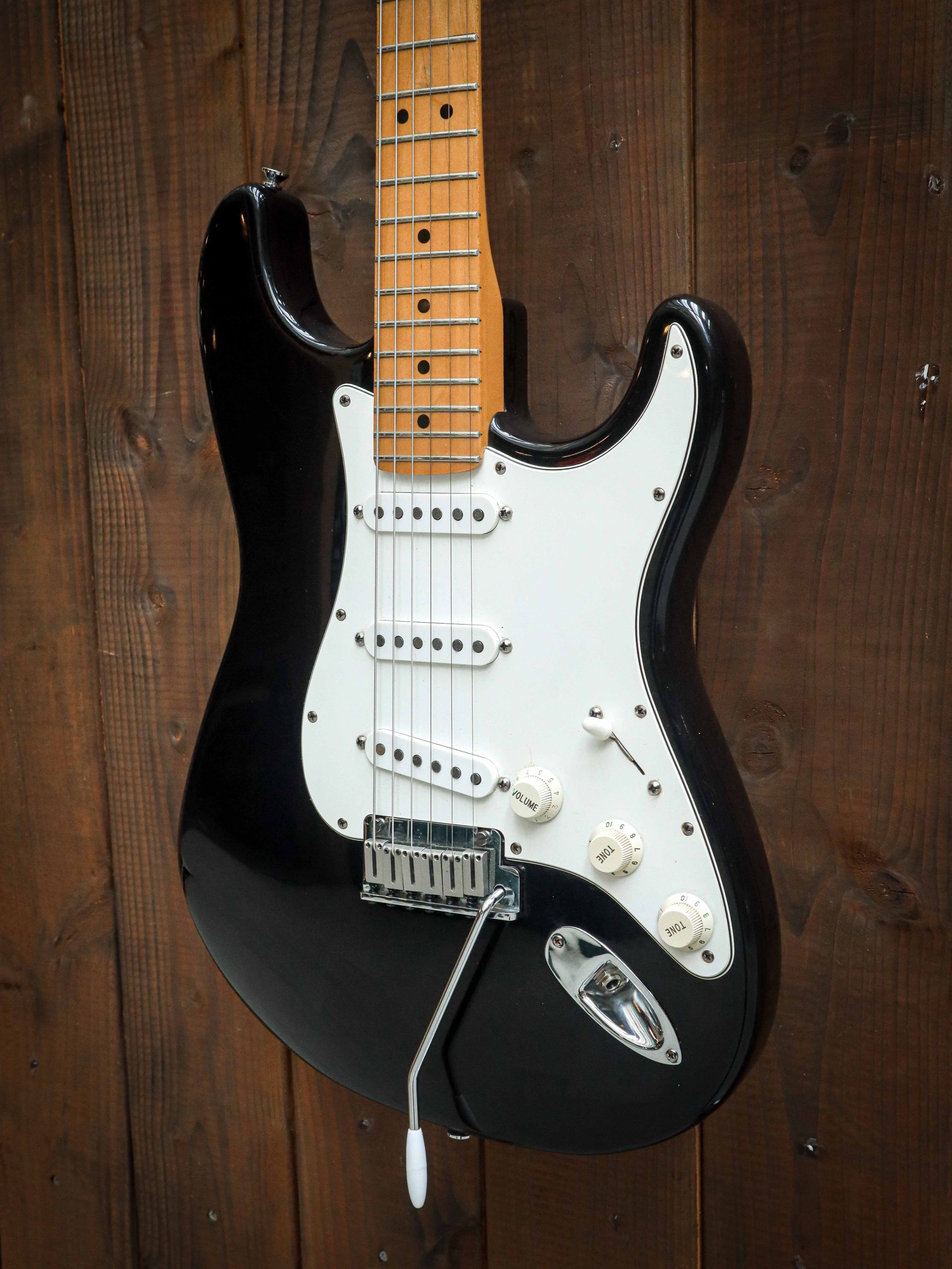 1995 Fender American Standard Stratocaster Pre-Owned - Image 6