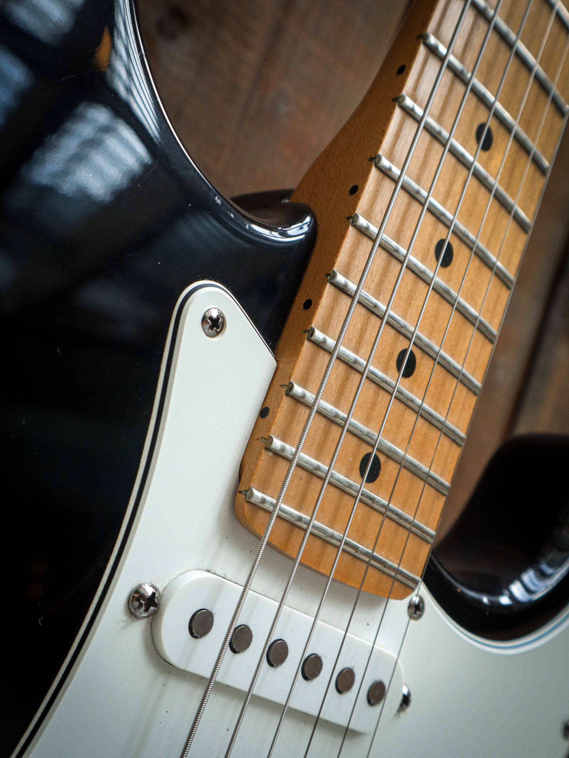 1995 Fender American Standard Stratocaster Pre-Owned - Image 7